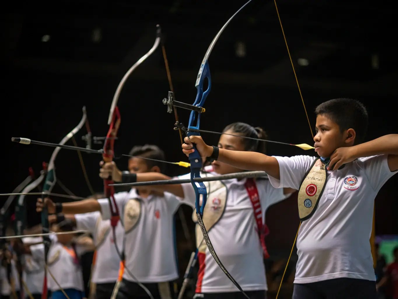 A group of archers participating in a friendly archery competition at Massilia Arc Club, showcasing their skills and enjoying the camaraderie of the club.